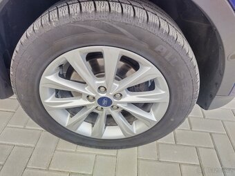 Ford Kuga - 17