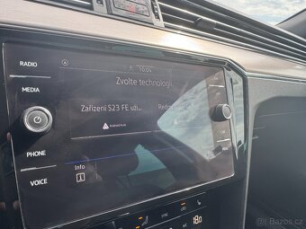 VW Passat Variant Elegance 2,0TDI 110kW DSG IQ LED MATRIX - 17