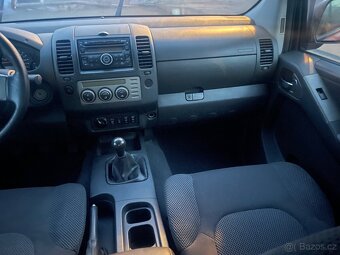 Nissan Navara Double-Cab 2.5DCi 126kw 2009 slušný stav - 17