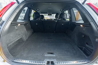 Volvo XC90 B5 235k Drive-E R-Design AWD - 17