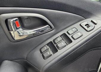 Hyundai ix35 2.0-4x4-AUTOMAT-TEMPOMAT - 17