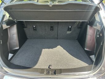 Suzuki SX4 S-Cross 1,6VVT 88Kw 4x4 Automat Xenony 1.maj - 17