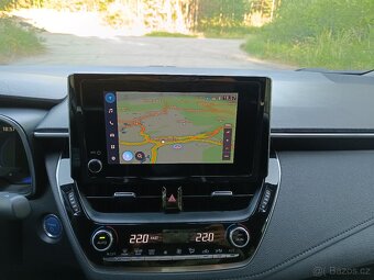 Toyota Corolla Hybrid GR Sport rok 2022, najeto: 39.225 km - 17