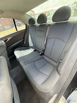 Mercedes-Benz E 220 CDI 110kW - 17