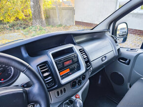 Renault Trafic Minibus - 17