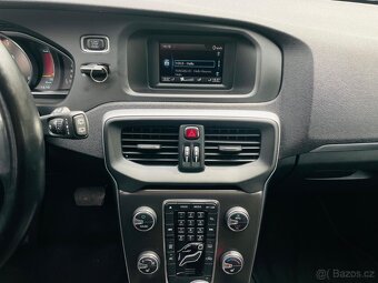 Volvo V40 2.0 D3 5VÁLEC AUTOMAT LED Bi XEN VÝHŘEV SERVISKA - 17