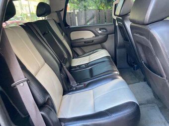 Chevrolet Tahoe - 17