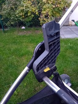 Prodám kočárek Mamas & Papas Armadillo - 17