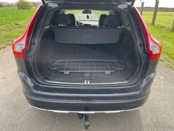 Volvo XC60 2.4D D5 158kw, 2014, automat, 4x4, děts.sedačky - 17