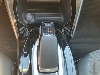 PEUGEOT 2008 E-Allure Pack E.Motor 100 Kw Bat. 50kwh - 17