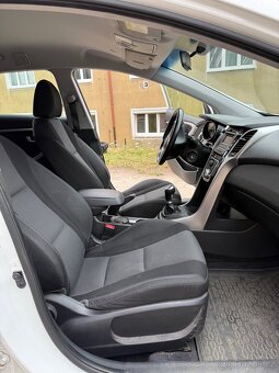 Hyundai i30 1.6 CRDi - 17