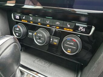 VW Passat B8 Variant 2.0 TDI 110kW DSG - záruka Autodraft - 17