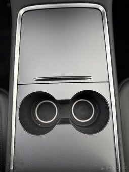 Tesla Model Y Long-Range 2023 DPH cena vcetně TOP 1.majitel - 17