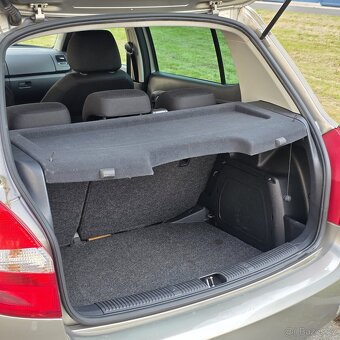 Škoda Fabia 1.4 16V, 52 200km, 1. MAJITEL - 17