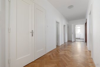 Pronájem bytu 3+1 150 m2 - 17