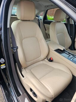 JAGUAR XF 2019 2.0 25D 177kW,SENZORY,VÝHŘEVY,KŮŽE,NAVI - 17