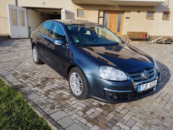 VW Jetta 1.6 TDI 77 kw - 17