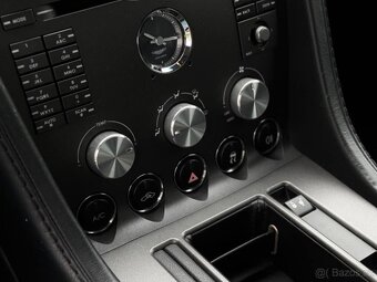 Aston Martin Vantage V8 Roadster z roku 2008 - 17