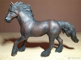 SCHLEICH Koně SBĚRATELSKĒ FIGURKY 22 - 17
