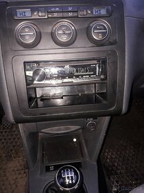 vw caddy life 2.0TDi 103kw r.v.2009 digi.klima,tažný,5 míst - 17