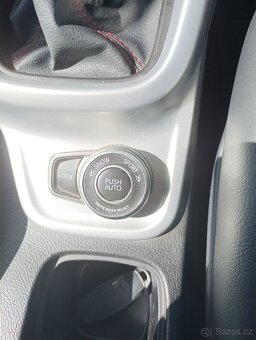 Suzuki Vitara 1,4i Boosterjet 4x4 Elegance - 17