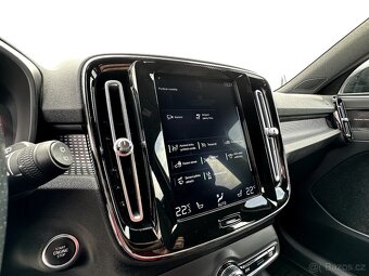 Volvo XC40, D4 140 KW Drive-E R-Design AWD | Nezav. Topení - 17