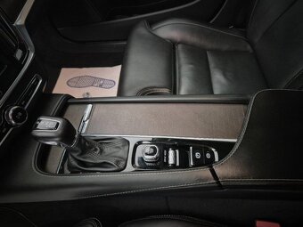 Volvo V90 2,0 CC D5 AWD Drive-E Pro POLESTAR - 17