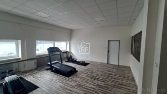 Pronájem administrativního - skladového prostoru 2.400 m2 v  - 17