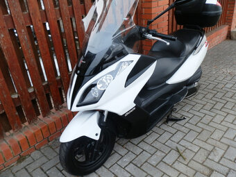Kymco Downtown 300i - 17