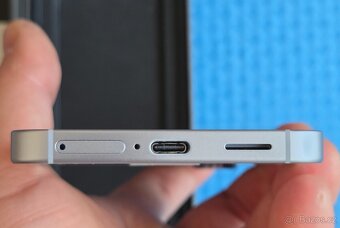 Samsung Galaxy S25 Icyblue 128GB ZÁNOVNÍ - 17