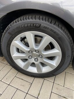TOYOTA AVENSIS / 1.8 VVTI 16V / 95KW / 1.MAJ. / TOP - 17