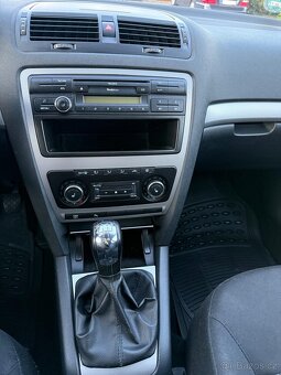 Octavia2 kombi 1.9tdi 77kw 2009 ELEGANCE vyhřívané sedačky - 17