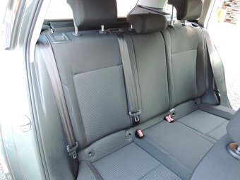 VW Golf Combi 1.6TDi,85kw,DSG,navi,4/2019,-21%DPH - 17