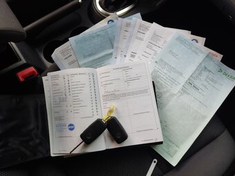 VW TOURAN 1,4TSi-DSG-navigace - 17