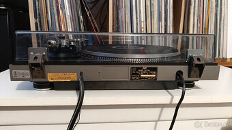 JVC JL-F50 Stereo Full Automatic Turntable (1977) - 17