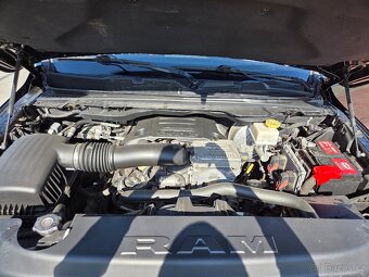 DODGE RAM V 1500 2020 5.7 HEMI 4x4 LARAMIE OFF-ROAD - 17