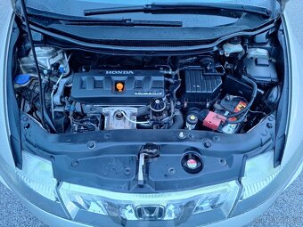 Honda Civic, 1.8i-vtec AUTOMAT nová STK - 17