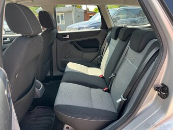 Ford Focus 1.6i 74kW sada kol, výhřev skla - 17