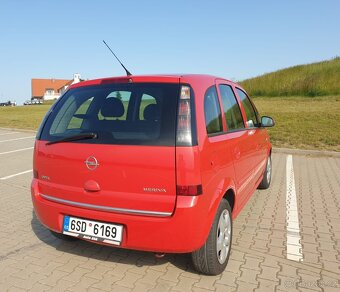 Opel Meriva 1,4 16 V, r. 2009, 141 000 km, Klima - 17
