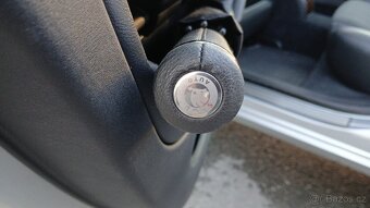 Škoda Superb V6 2.8 190 koní MANUÁL, ex vládní bez koroze - 17