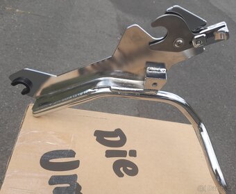 Harley Davidson® Breakout M8 Sissybar - 17