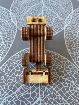 Nové dřevěné modely Praga valník, nakladač Avant - 17