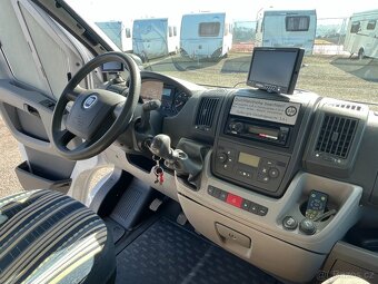 Dethleffs Advantage Fiat Ducato, 2.3l, solár, 6 osob jízda - 17