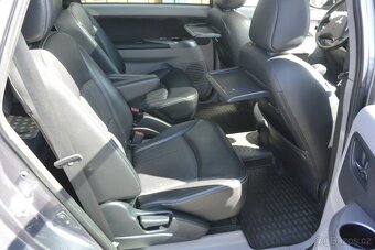 PRODÁM Mitsubishi Grandis 2.0DI-D 6míst - 17