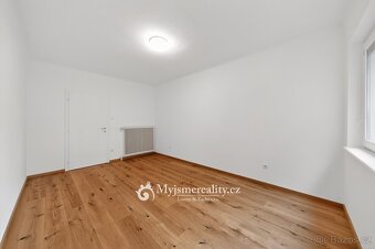 Prodej bytu 2+1 s balkonem 56 m², Raabs an der Thaya, Rakous - 17