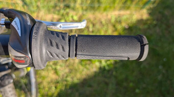 Juniorské horské kolo Leader Fox 26" - 17