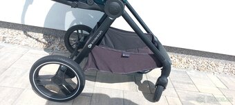 Krásný kočárek Kinderkraft NEA - 17
