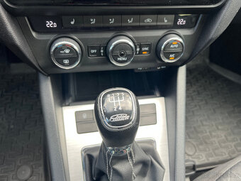 ŠKODA OCTAVIA  1,6 TDi  81 Kw EDITION REZERVACE - 17