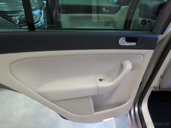 Volkswagen Golf Plus 1.4TSI,navi,kamera,DSG,výhřev,HIGHLINE - 17