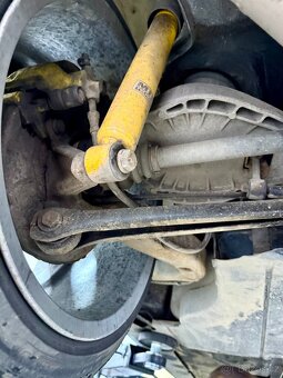 BMW 325i Coupe E46 - 17